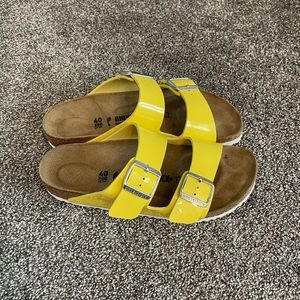 Yellow Birkenstock’s Size 9